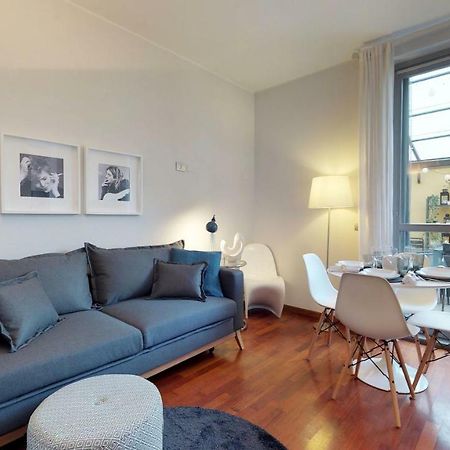 Design Apartment Near Duomo Square Milão Exterior foto